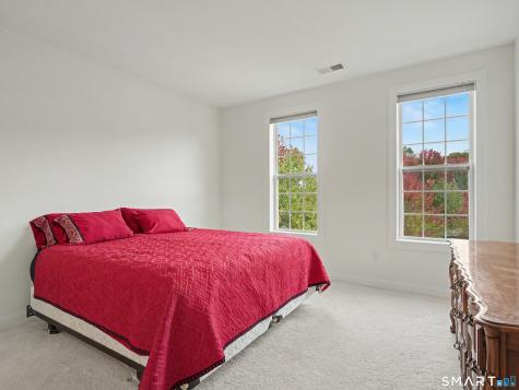 1 Rivington Way Danbury CT 06810