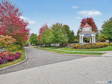 1 Rivington Way Danbury CT 06810
