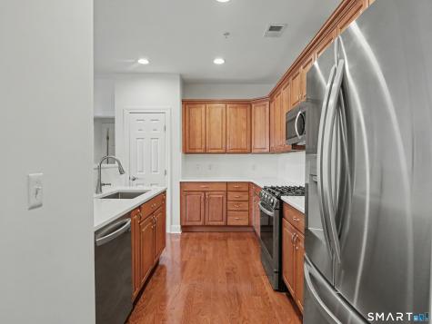 1 Rivington Way Danbury CT 06810