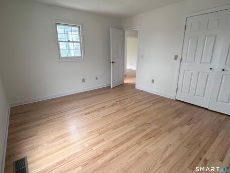 166 Glengarry Road Fairfield CT 06825