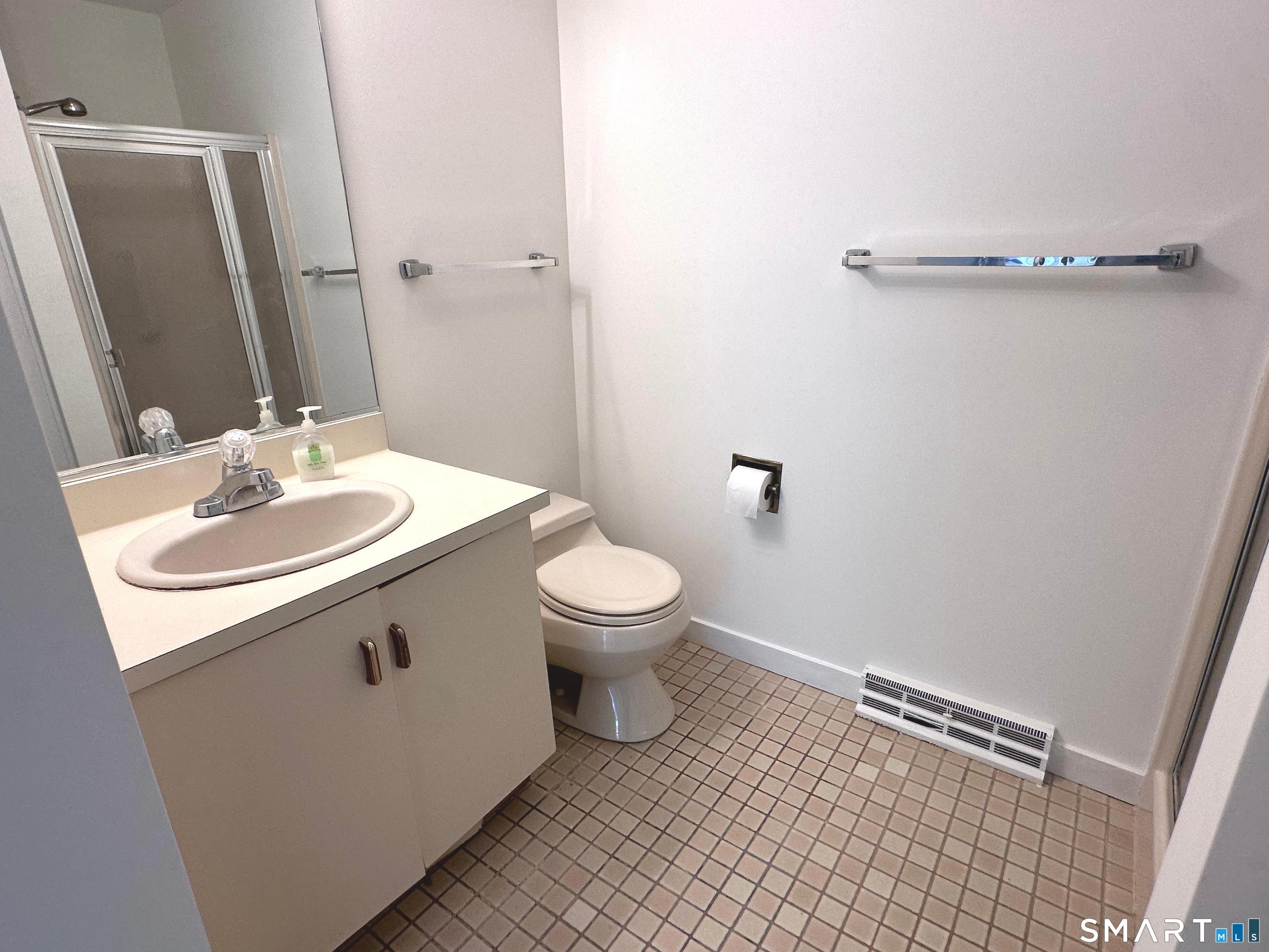 166 Glengarry Road Fairfield CT 06825