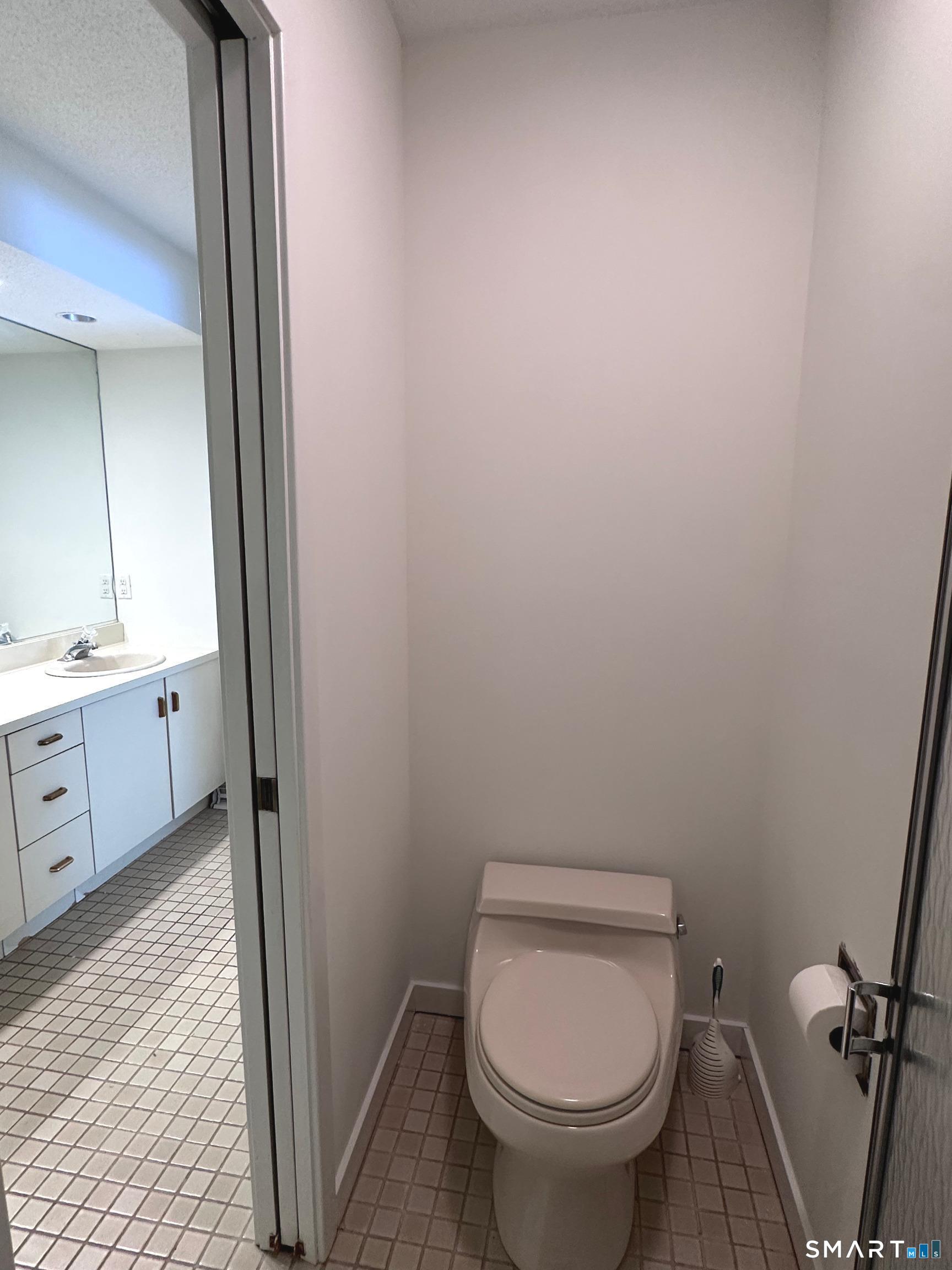 166 Glengarry Road Fairfield CT 06825
