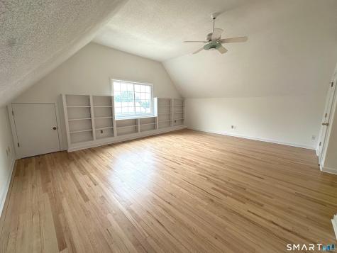166 Glengarry Road Fairfield CT 06825