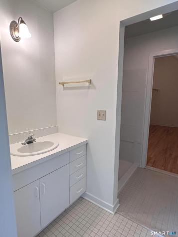 166 Glengarry Road Fairfield CT 06825