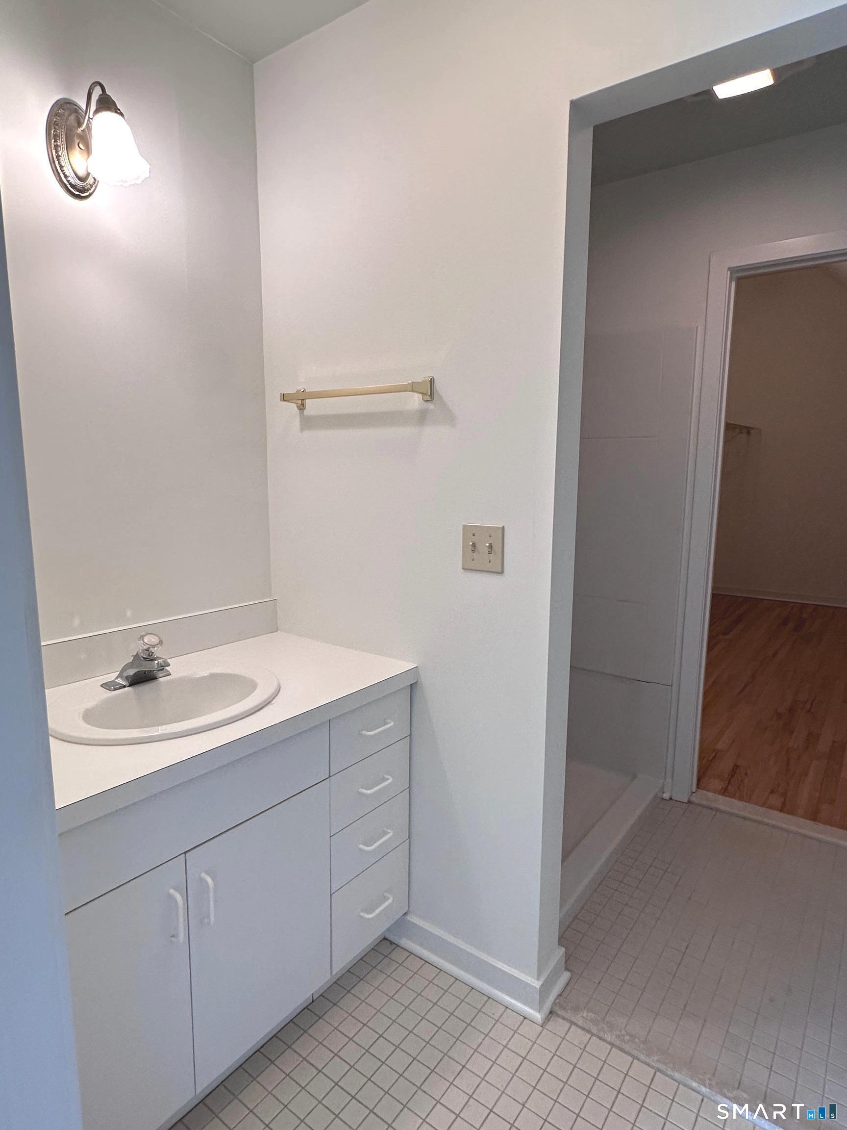166 Glengarry Road Fairfield CT 06825