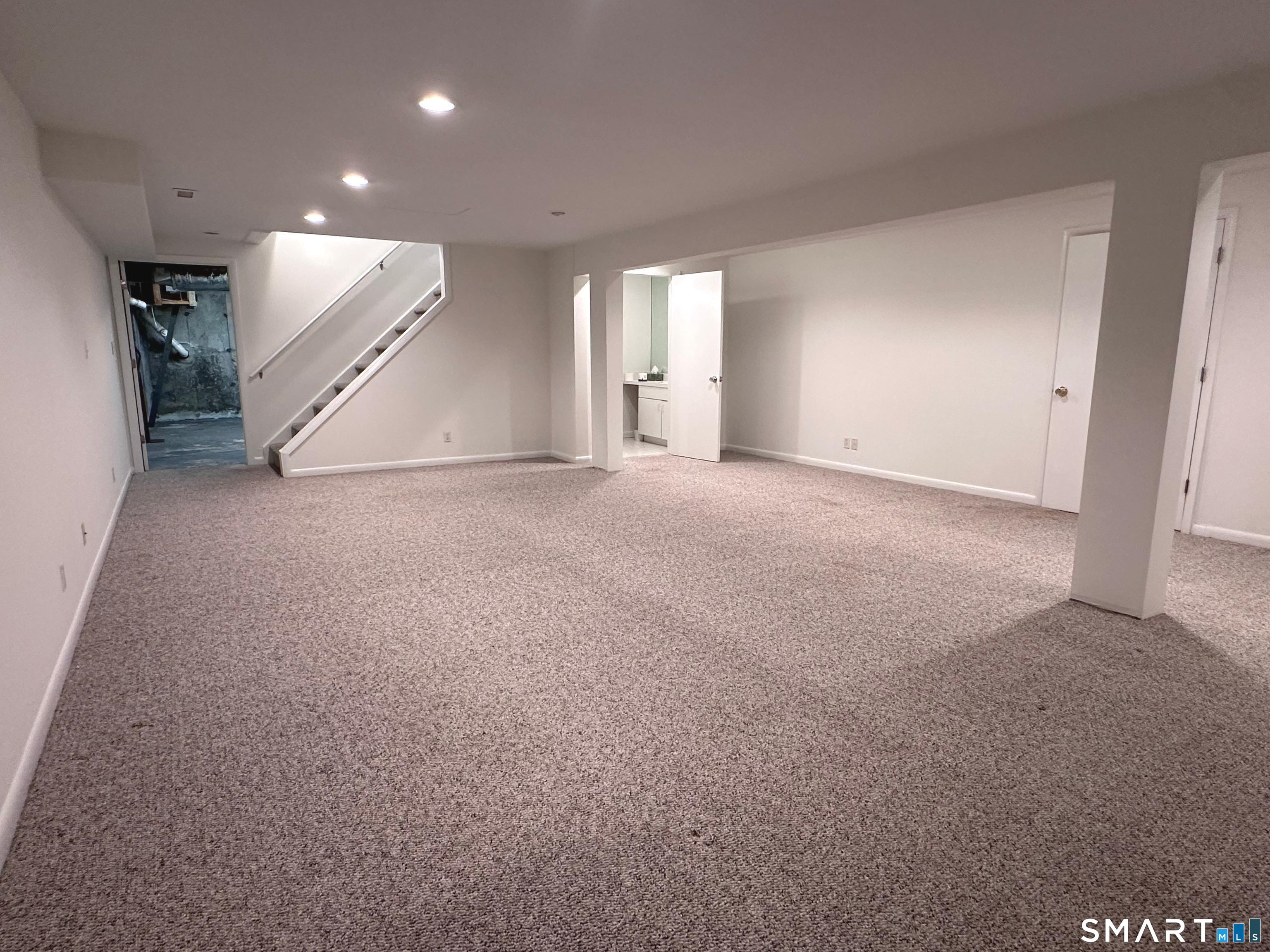 166 Glengarry Road Fairfield CT 06825