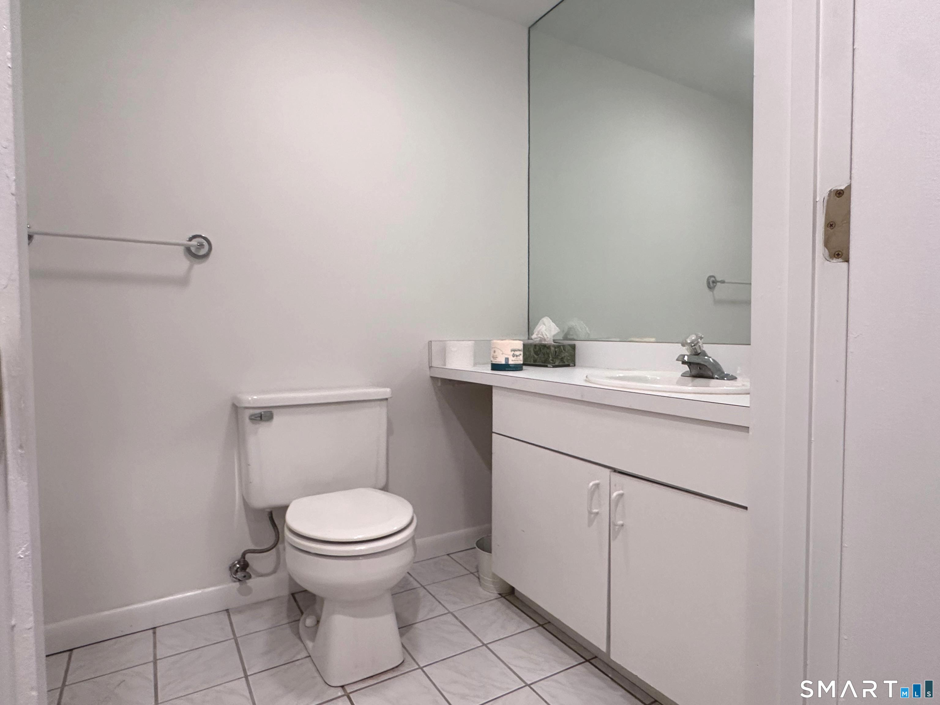 166 Glengarry Road Fairfield CT 06825