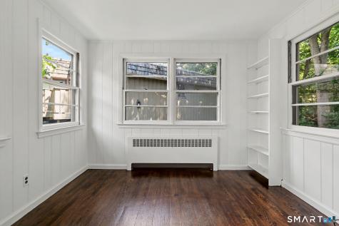 104 1/2 Ledgebrook Drive Norwalk CT 06854
