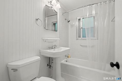 104 1/2 Ledgebrook Drive Norwalk CT 06854