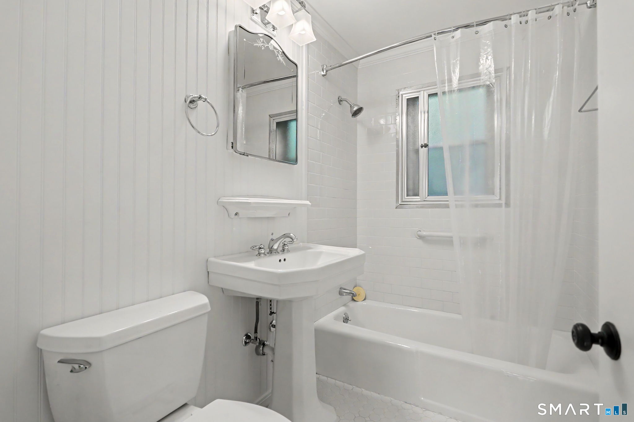 104 1/2 Ledgebrook Drive Norwalk CT 06854