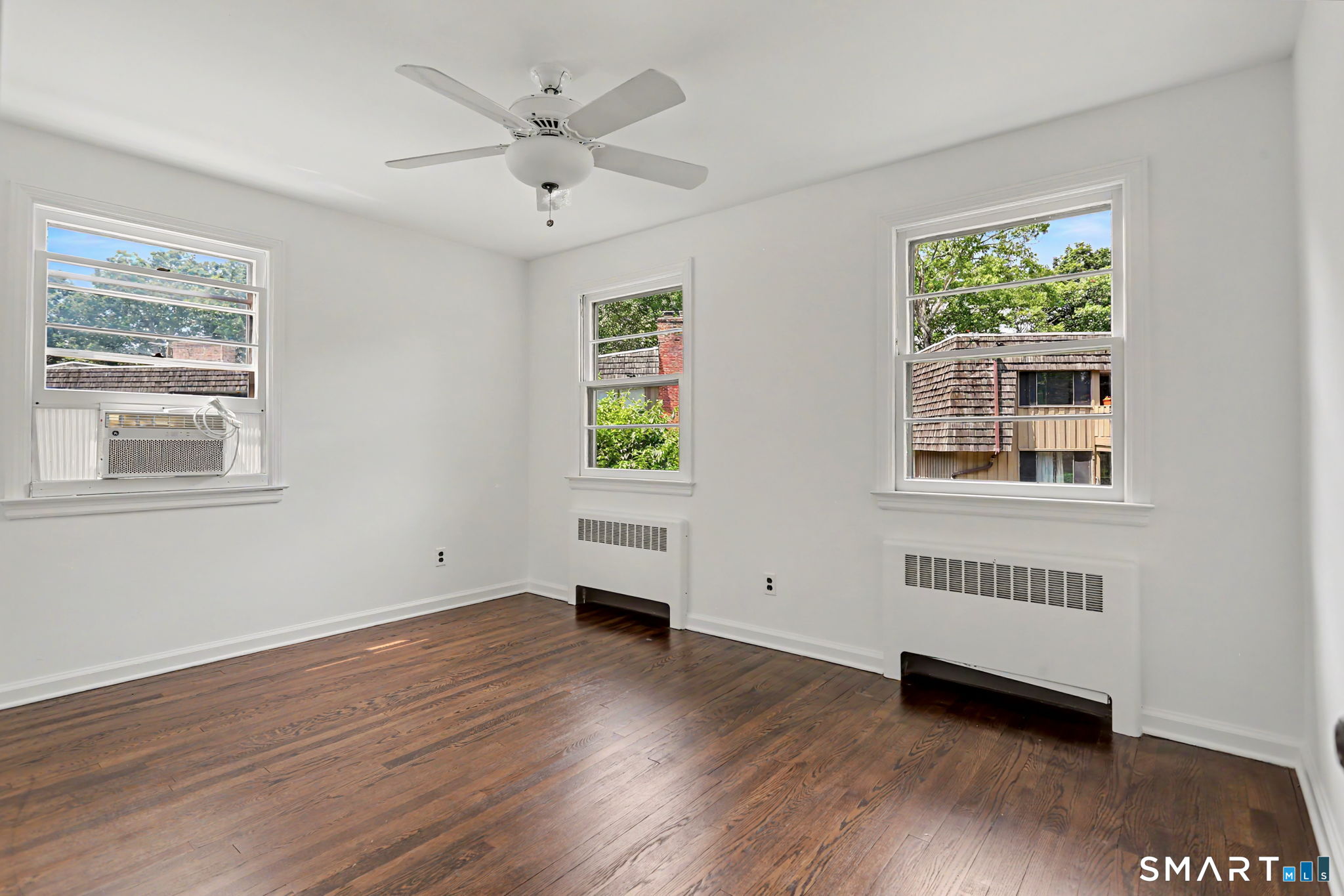 104 1/2 Ledgebrook Drive Norwalk CT 06854