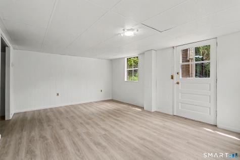 104 1/2 Ledgebrook Drive Norwalk CT 06854