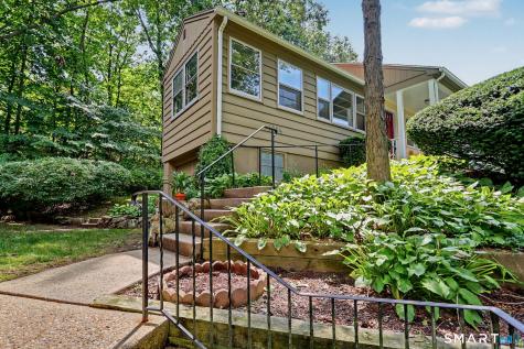 104 1/2 Ledgebrook Drive Norwalk CT 06854