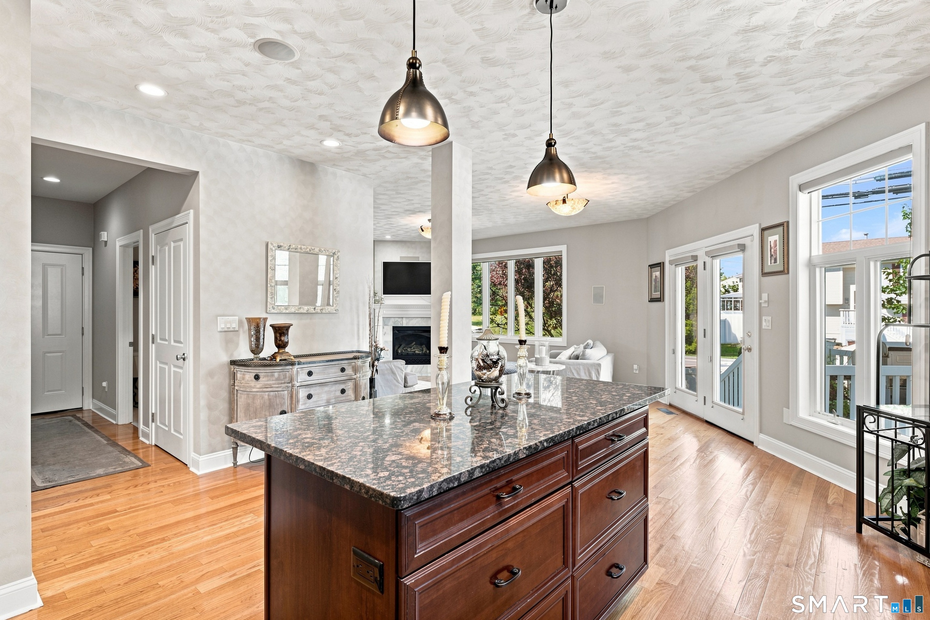 9 Beachside Avenue East Haven CT 06512