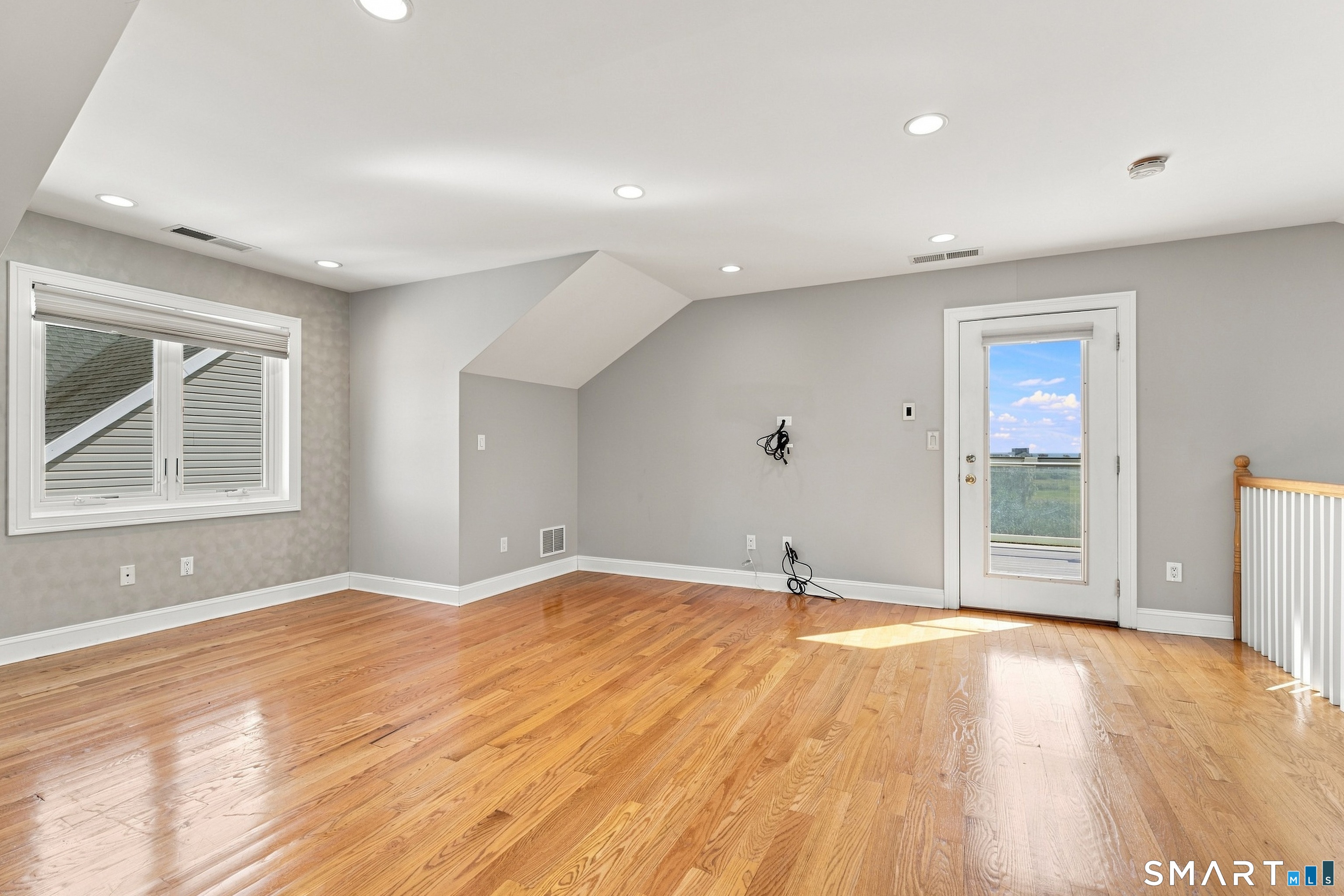 9 Beachside Avenue East Haven CT 06512