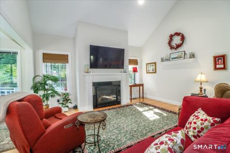 215 Meadow Brook Road Oxford CT 06478