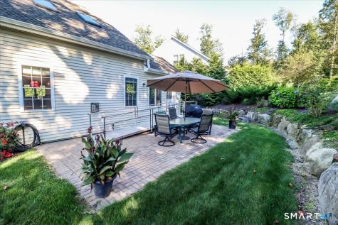 215 Meadow Brook Road Oxford CT 06478