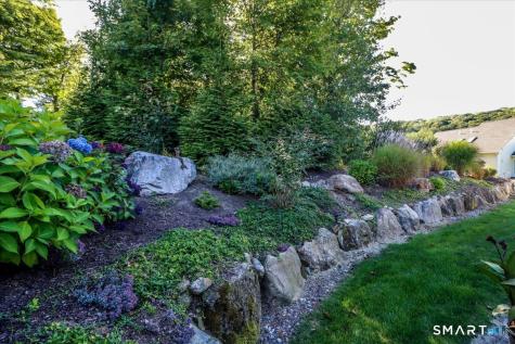 215 Meadow Brook Road Oxford CT 06478