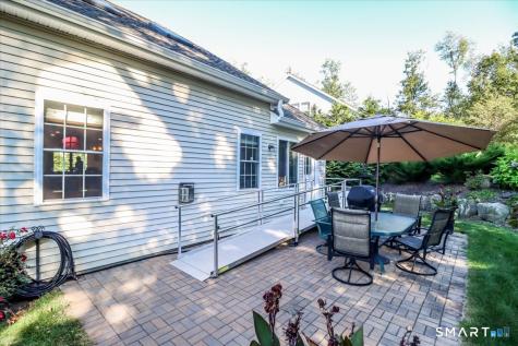 215 Meadow Brook Road Oxford CT 06478