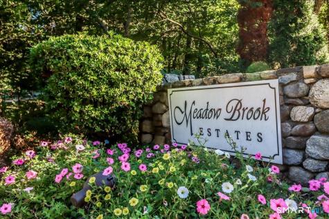 215 Meadow Brook Road Oxford CT 06478