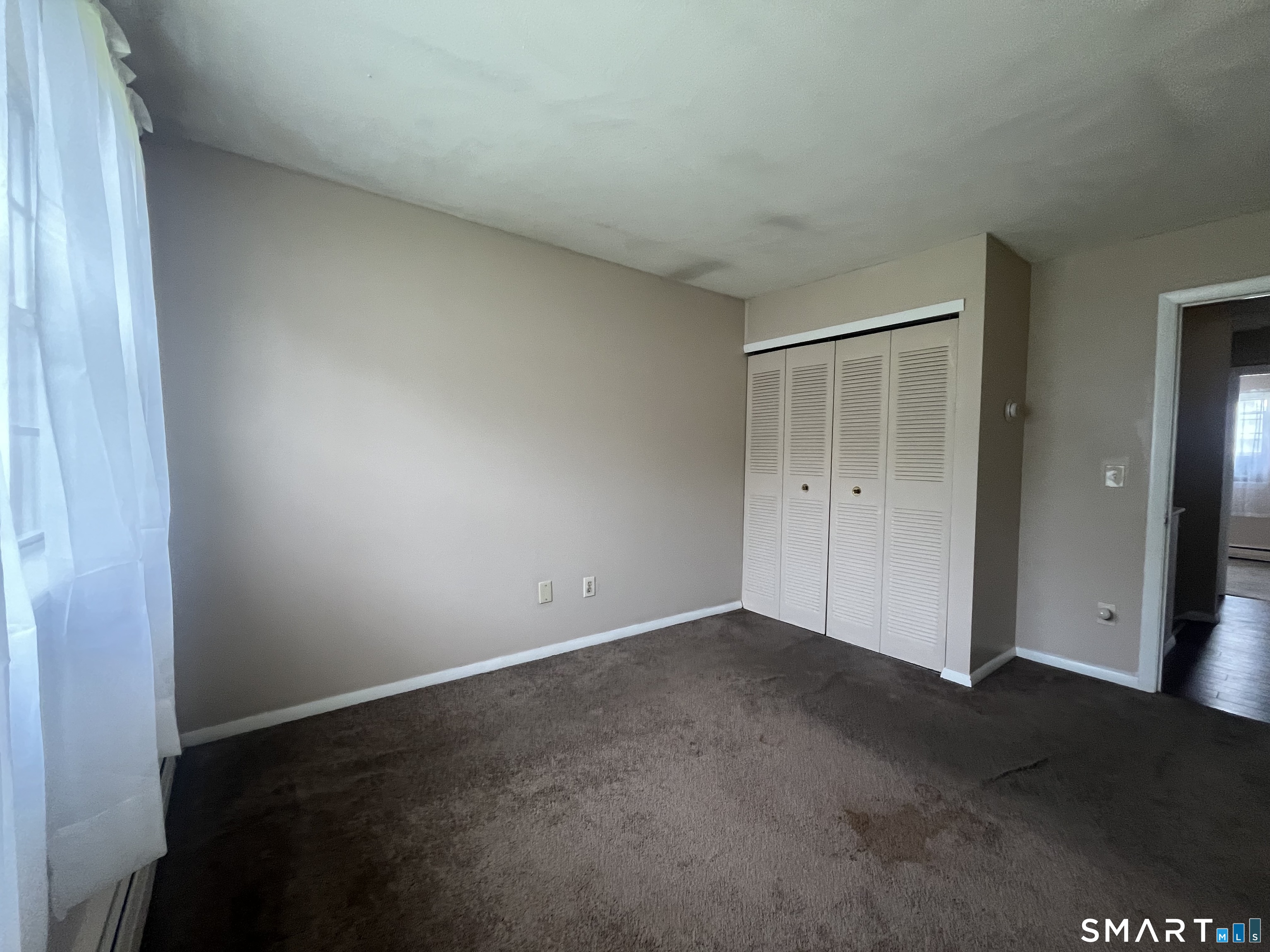 19 Coach Circle Naugatuck CT 06770