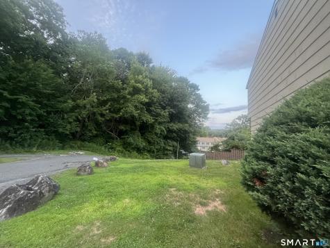 19 Coach Circle Naugatuck CT 06770