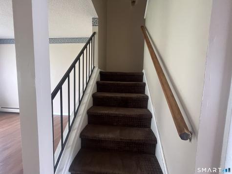19 Coach Circle Naugatuck CT 06770
