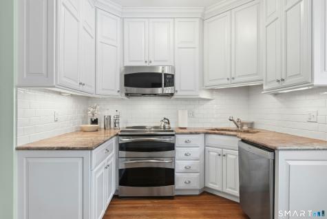 10 Hale Lane Darien CT 06820