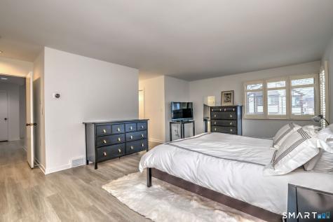 690 Forest Road West Haven CT 06516