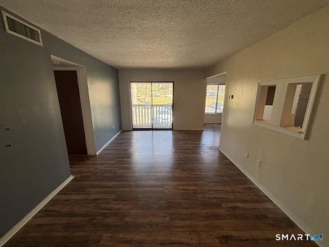 35 Woodsedge Drive Newington CT 06111