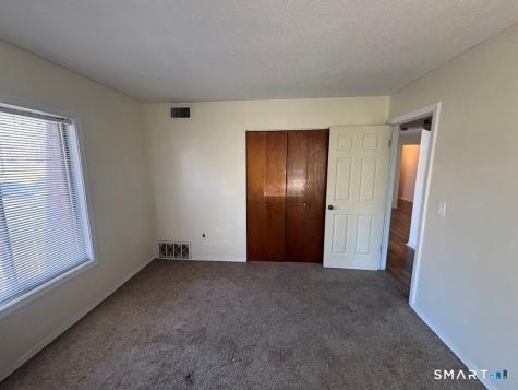 35 Woodsedge Drive Newington CT 06111