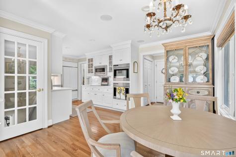 2 Thistle Hollow Avon CT 06001