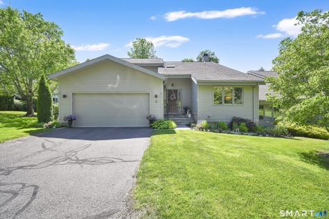 2 Thistle Hollow Avon CT 06001