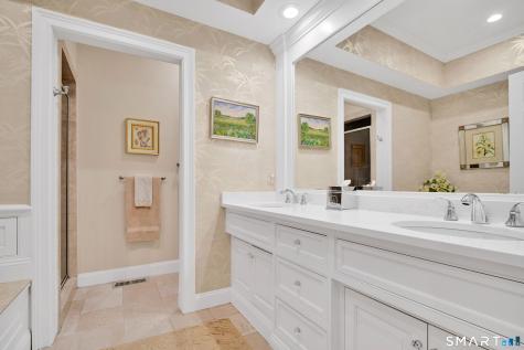 2 Thistle Hollow Avon CT 06001