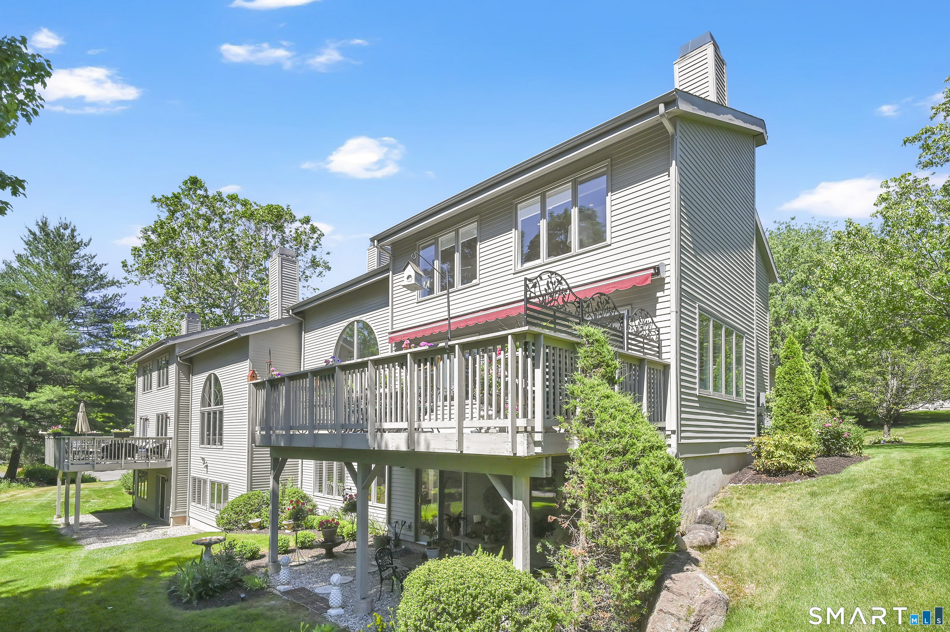 2 Thistle Hollow Avon CT 06001