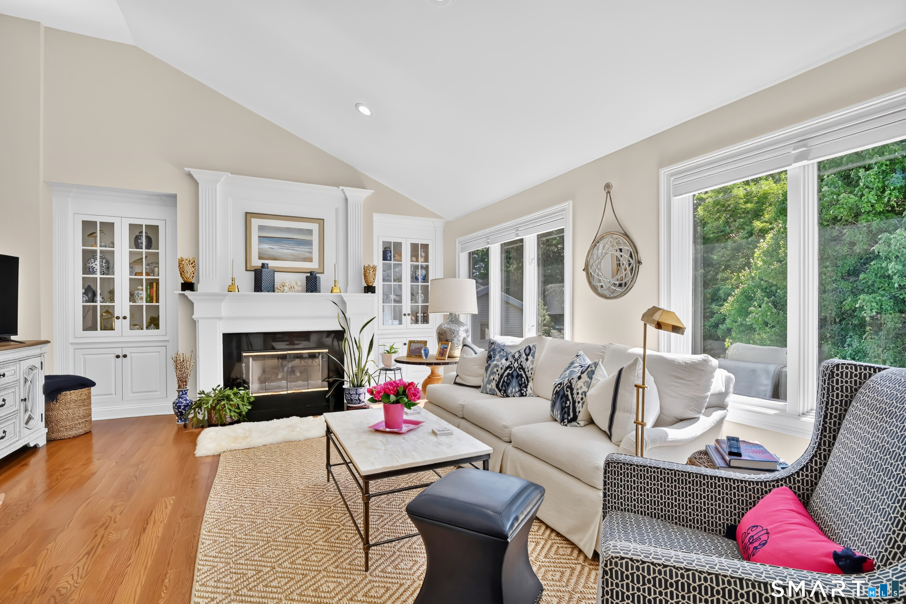 2 Thistle Hollow Avon CT 06001