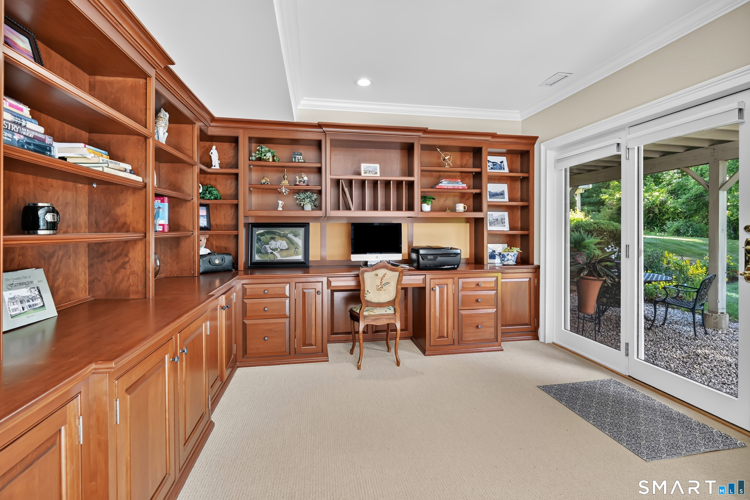 2 Thistle Hollow Avon CT 06001