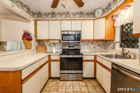 36 Twin Oaks New Milford CT 06776