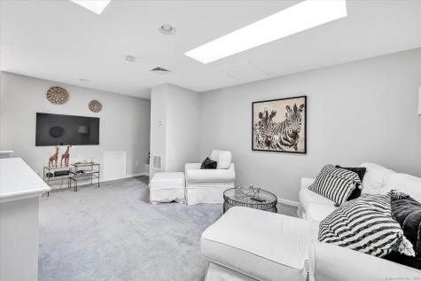 24 Ridgewood Drive Middlebury CT 06762