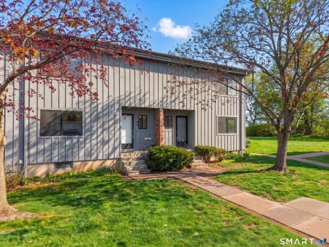 32 Webster Court Newington CT 06111