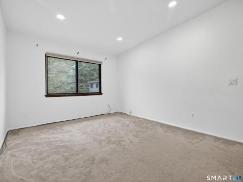 32 Webster Court Newington CT 06111