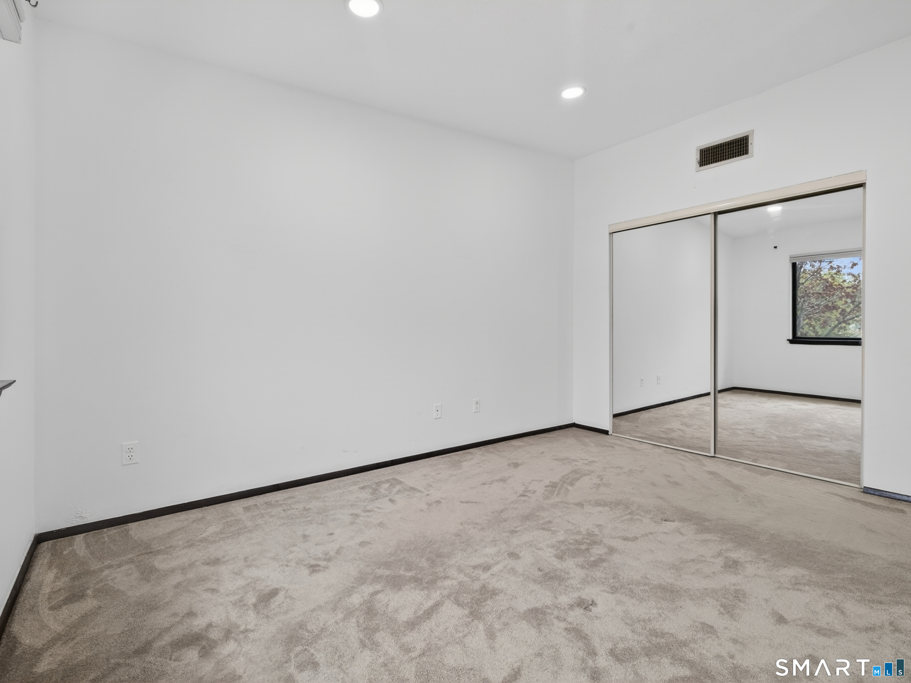 32 Webster Court Newington CT 06111