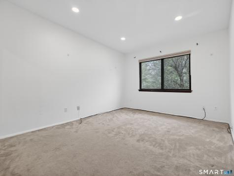 32 Webster Court Newington CT 06111