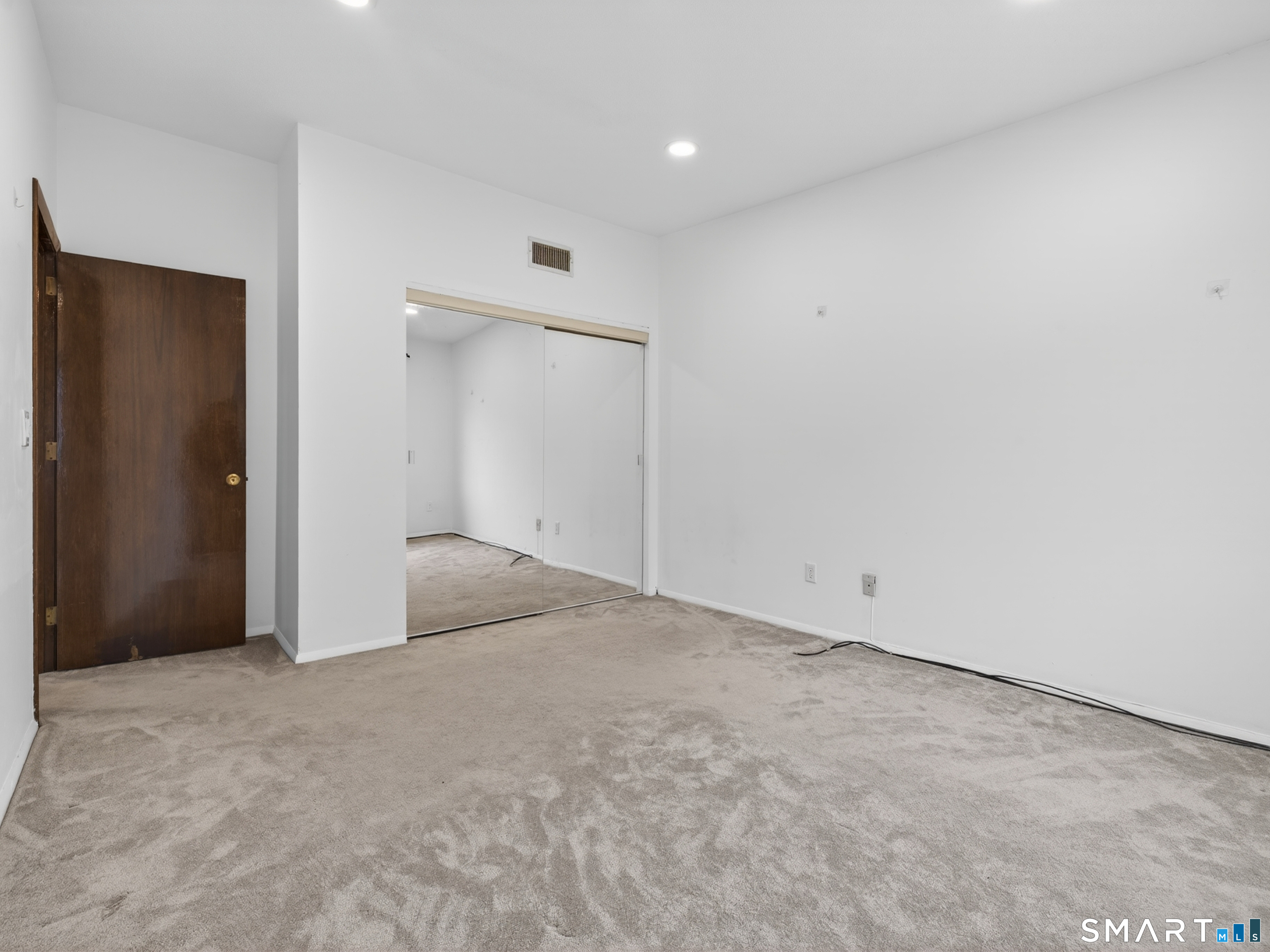 32 Webster Court Newington CT 06111