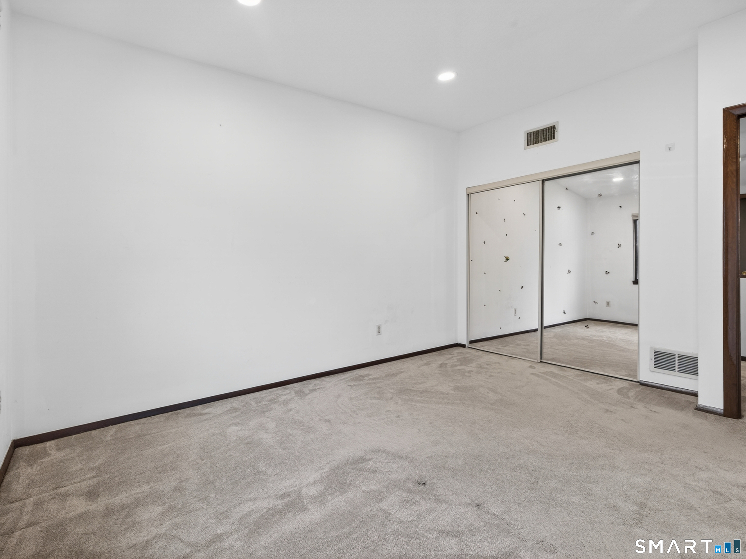 32 Webster Court Newington CT 06111