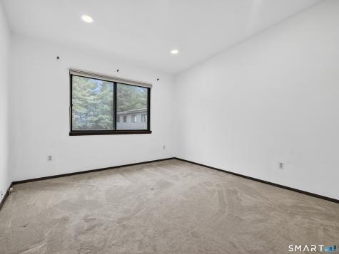 32 Webster Court Newington CT 06111