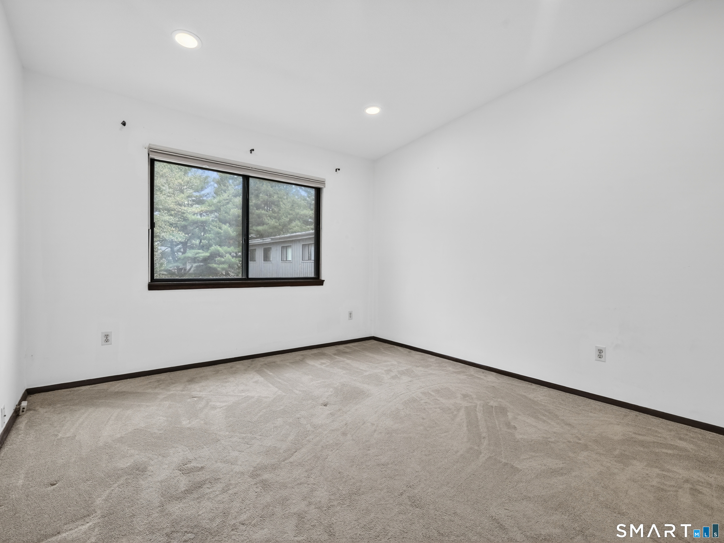 32 Webster Court Newington CT 06111