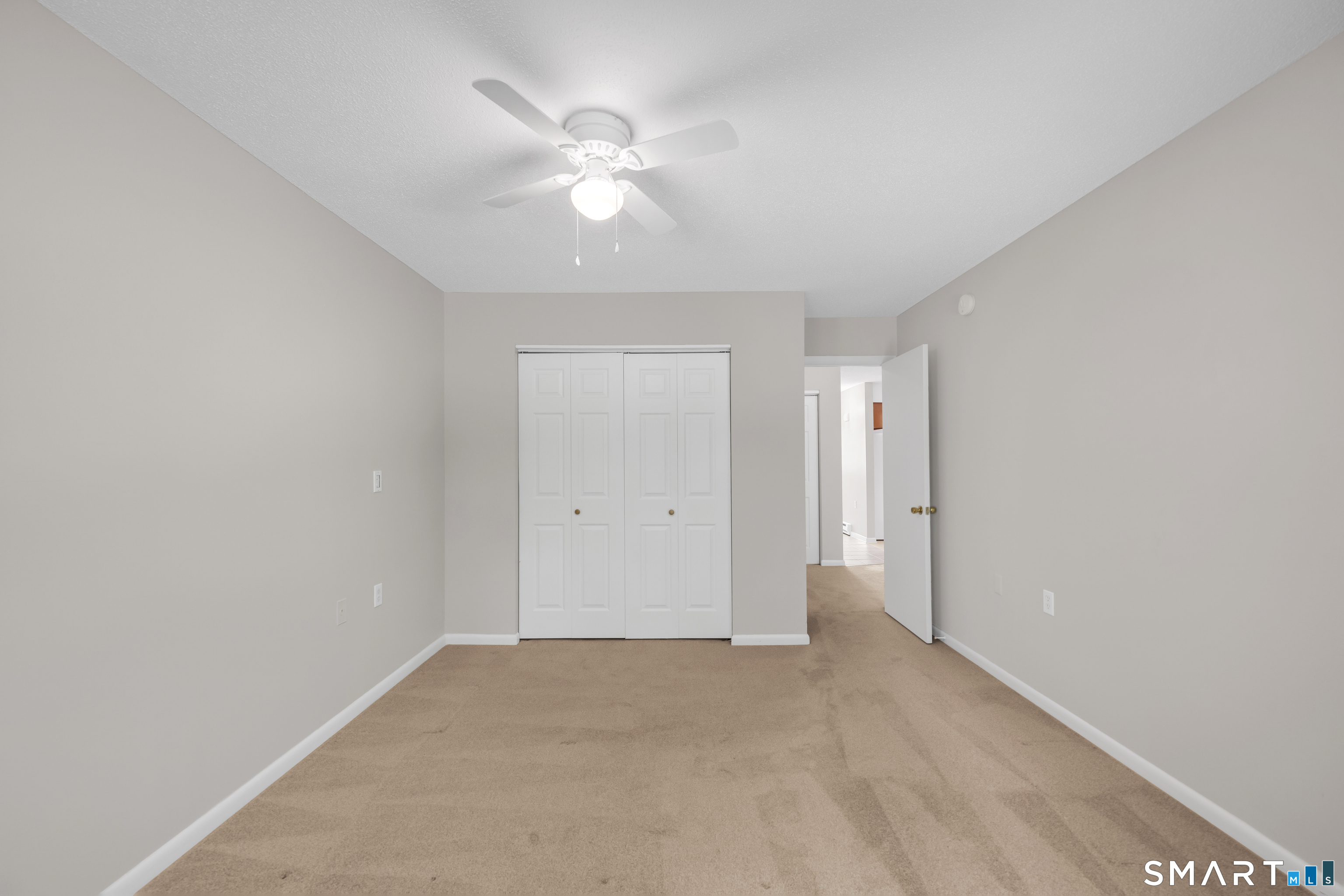 10 Knoll Lane Simsbury CT 06089