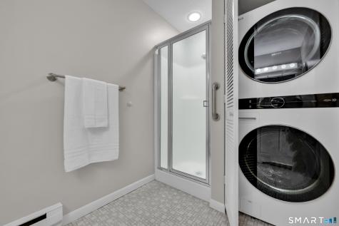 10 Knoll Lane Simsbury CT 06089