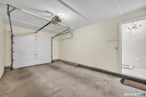 10 Knoll Lane Simsbury CT 06089